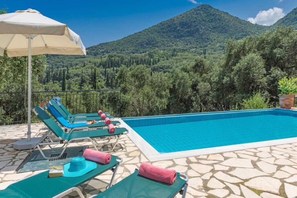 Villa Eleonas Strongyli  Zewnętrze zdjęcie